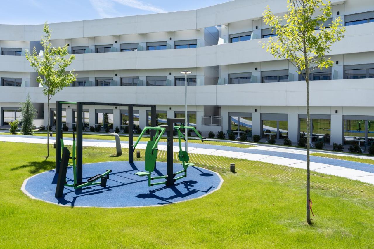 Student Experience Madrid Pozuelo - Luxury Hostel Pozuelo de Alarcón Zewnętrze zdjęcie