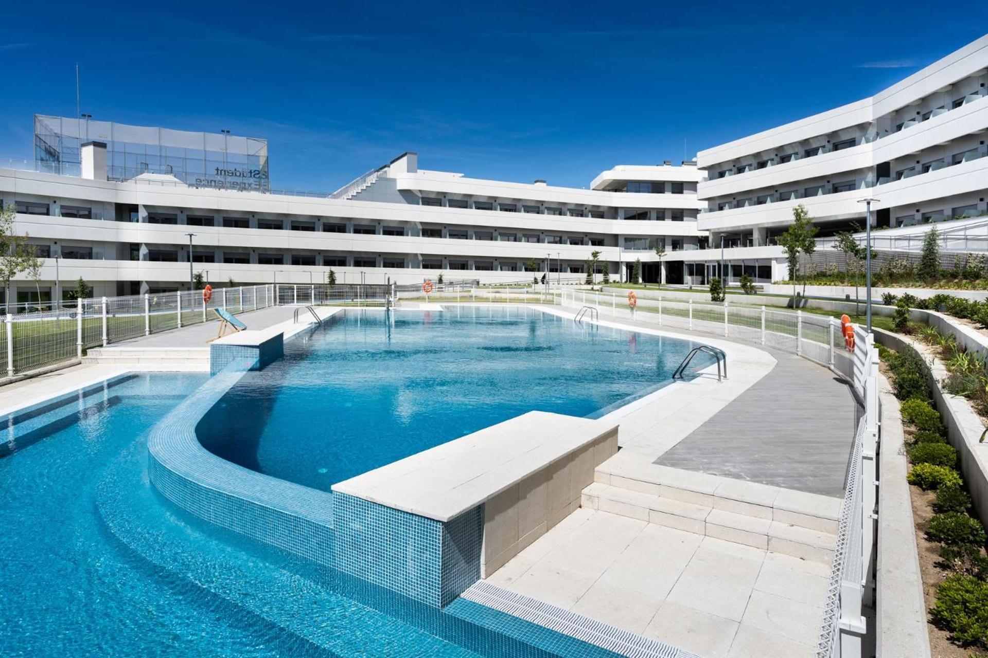 Student Experience Madrid Pozuelo - Luxury Hostel Pozuelo de Alarcón Zewnętrze zdjęcie