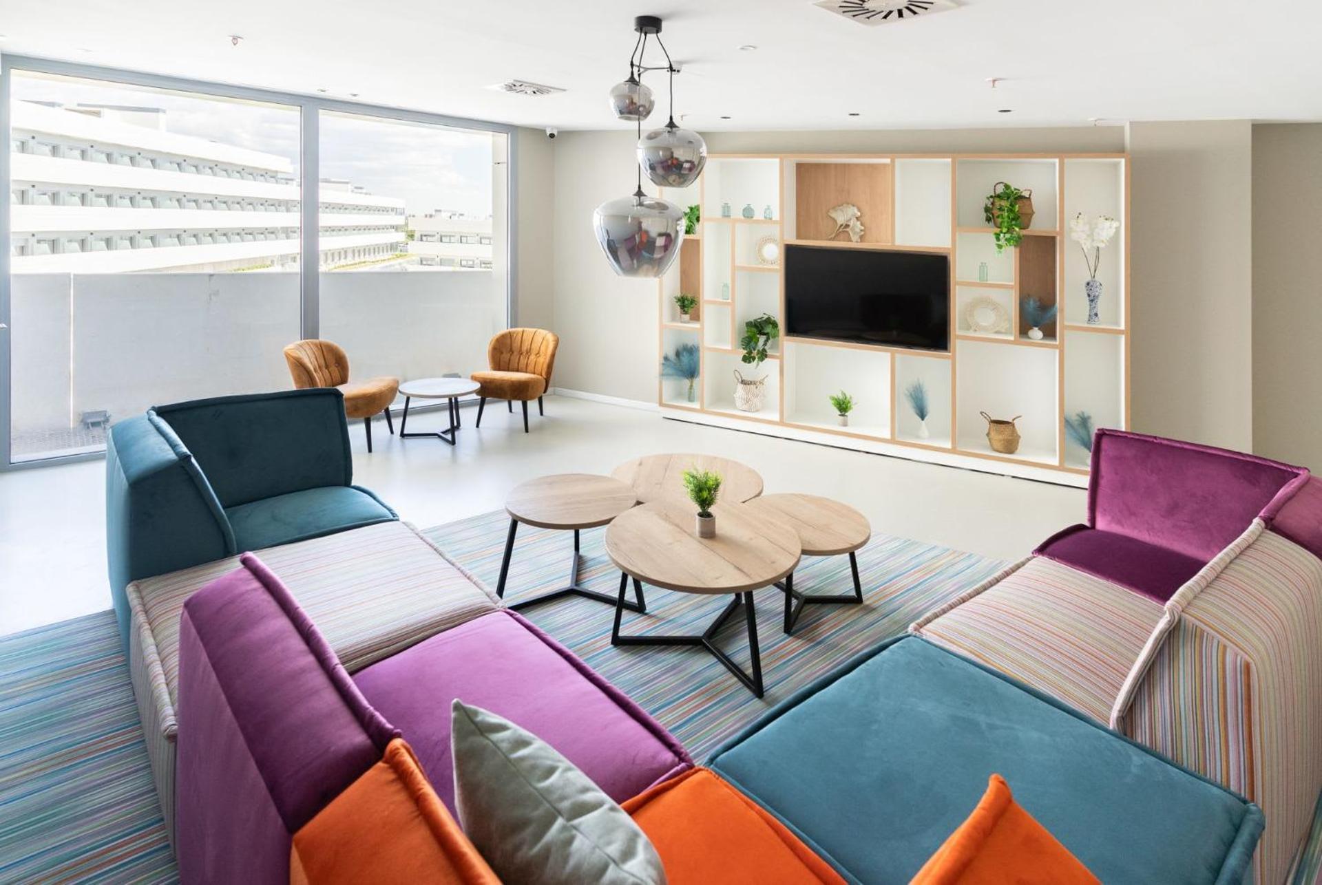 Student Experience Madrid Pozuelo - Luxury Hostel Pozuelo de Alarcón Zewnętrze zdjęcie